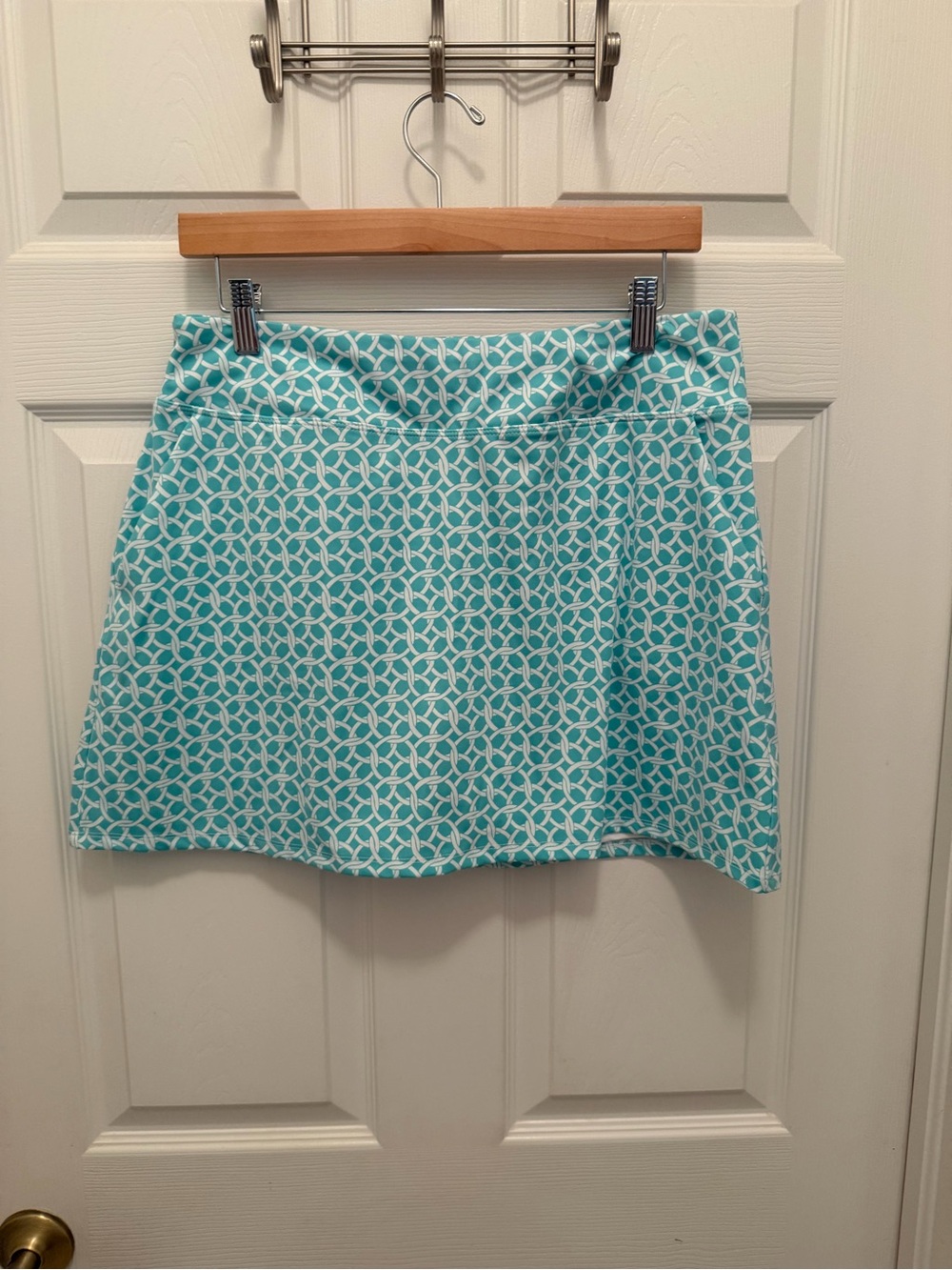 Tommy Bahama Aqua and White Geo Print Skort